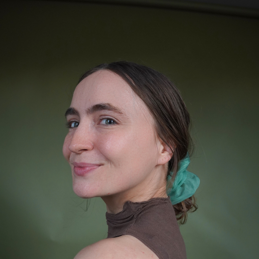 Plant Dyed Silk Scrunchie - Green Leaf